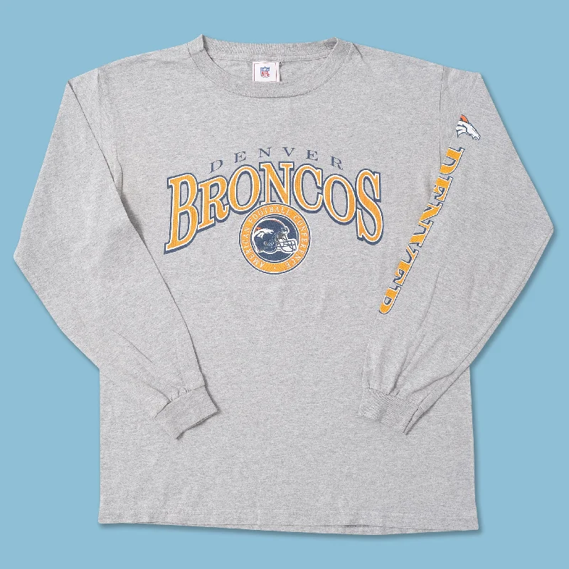 - Pet stroller can be taken on the planeVintage Denver Broncos Longsleeve Medium